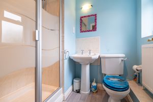 En-Suite 3- click for photo gallery